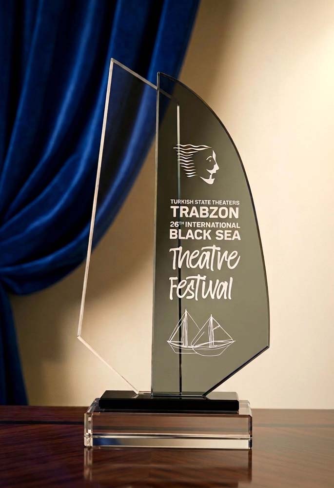 Türkmen hünärmenleri Trabzon şäherinde guralan halkara teatr festiwalyna bilermenler hökmünde gatnaşdylar